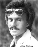 Джои Силвера

Joey Silvera