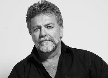 Денис Деркян